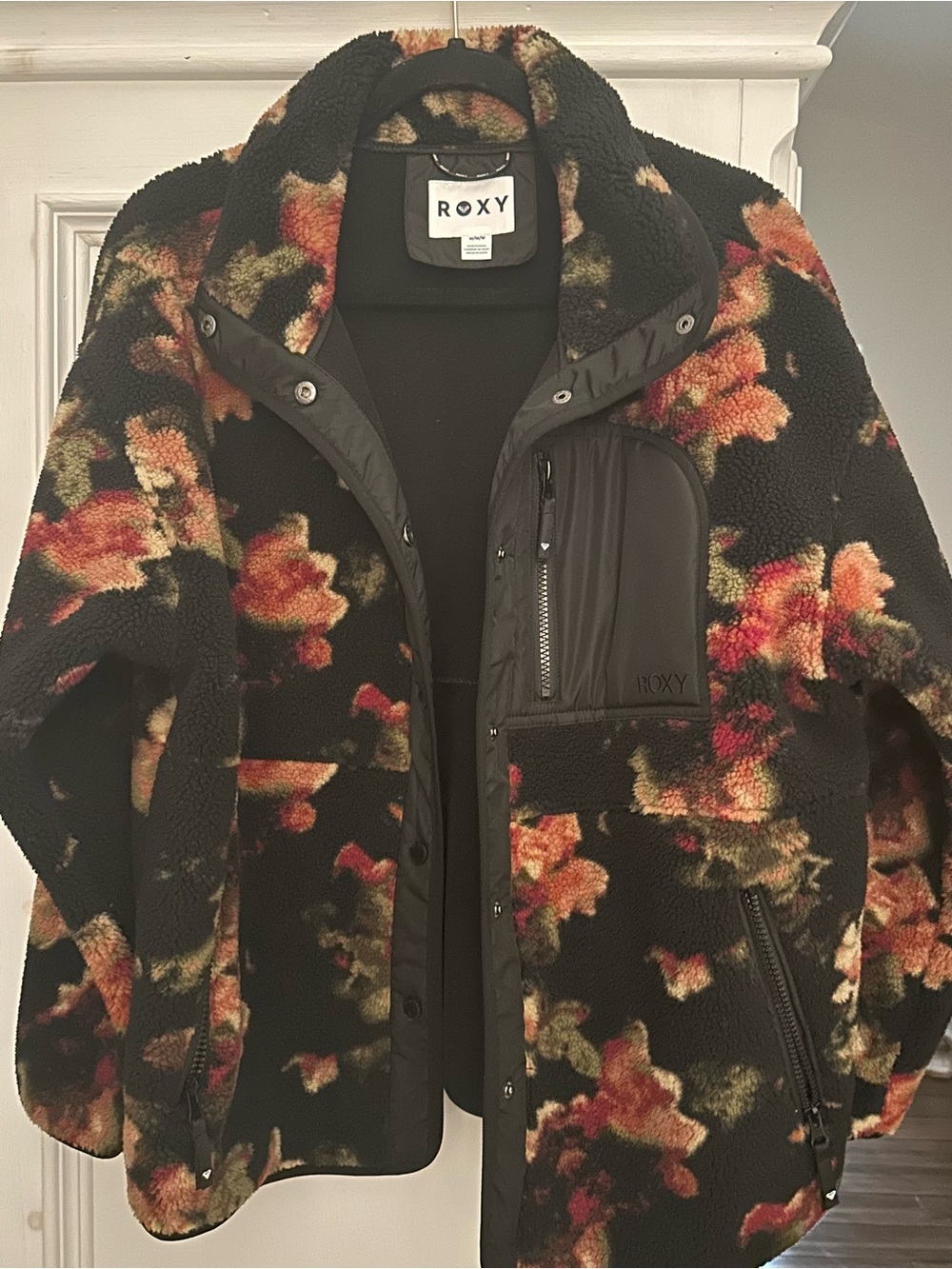Roxy Black Floral Sherpa Teddy Jacket with Warm Floral Print